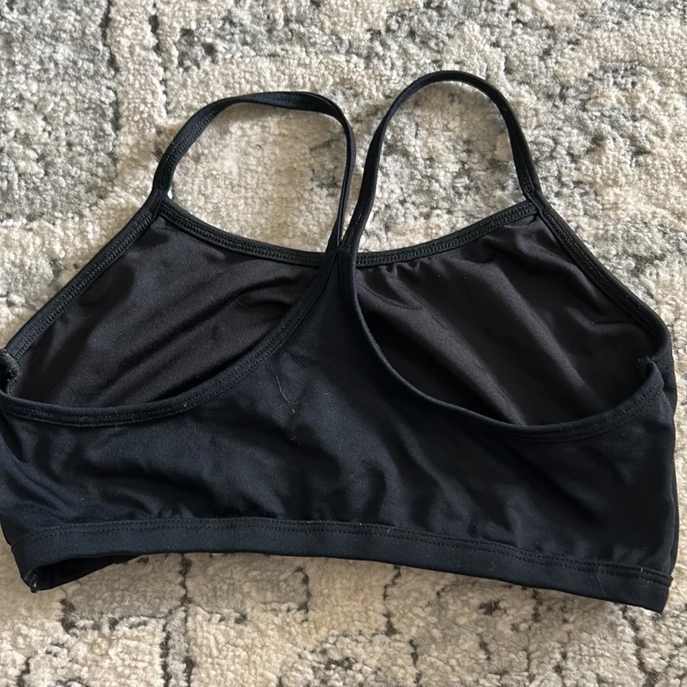 Black sports bra • BBB - Picture 2 of 2